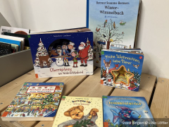 Christmas flea circus in the Bücherei³